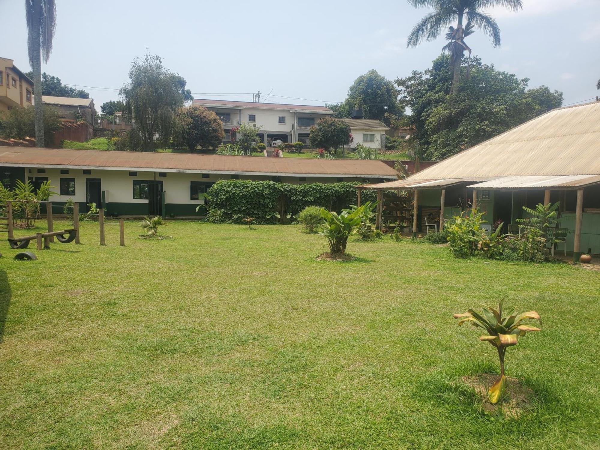 Gaia Eco Hub Bnb Fort Portal Bagian luar foto