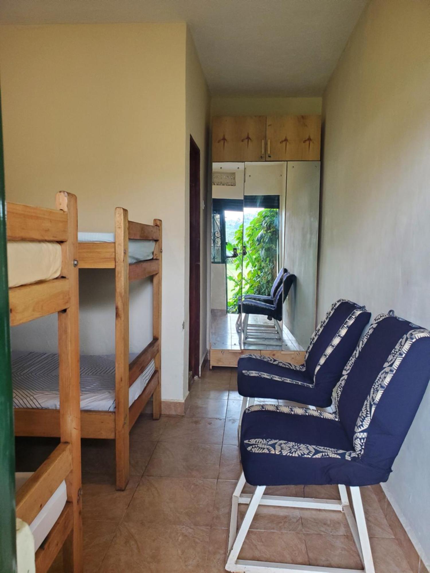 Gaia Eco Hub Bnb Fort Portal Bagian luar foto