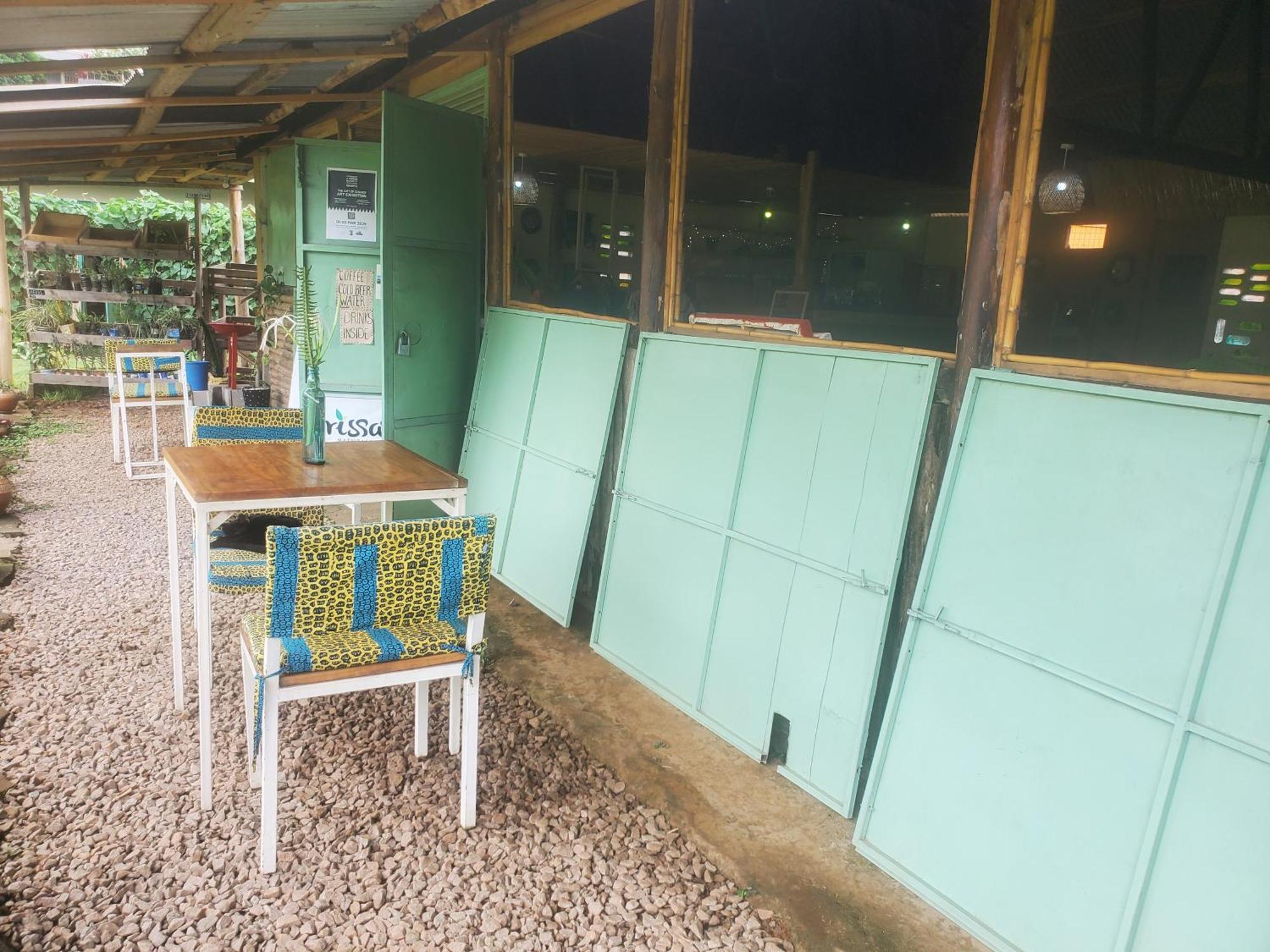 Gaia Eco Hub Bnb Fort Portal Bagian luar foto