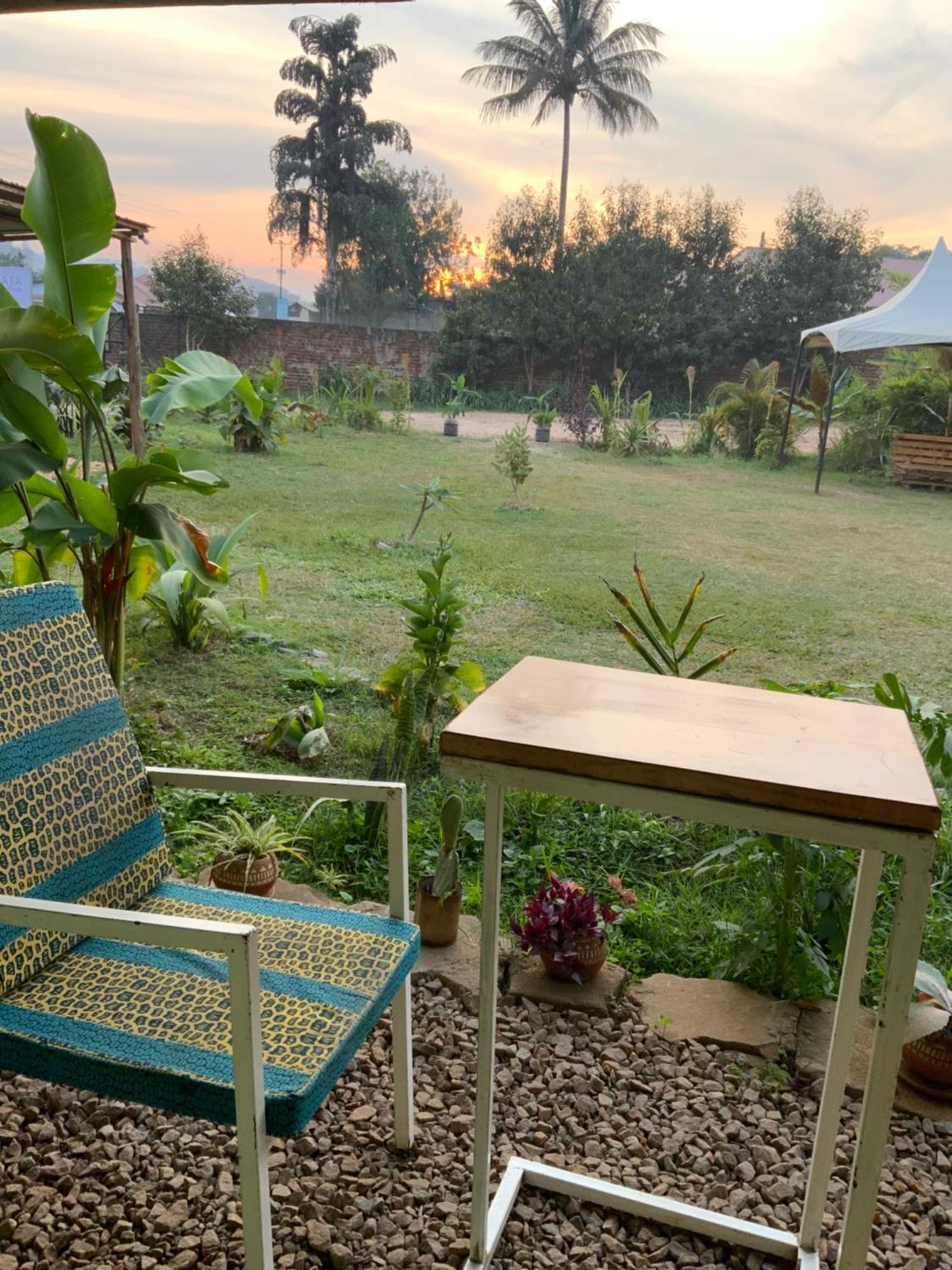 Gaia Eco Hub Bnb Fort Portal Bagian luar foto